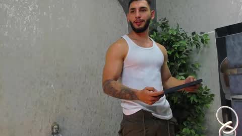 Snapshot of louis_connor chatting on 8, 11, 2025 Louis online show from 8, 11, 2025