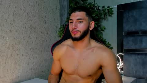 Snapshot of louis_connor chatting on 15, 11, 2025 Louis online show from 15, 11, 2025