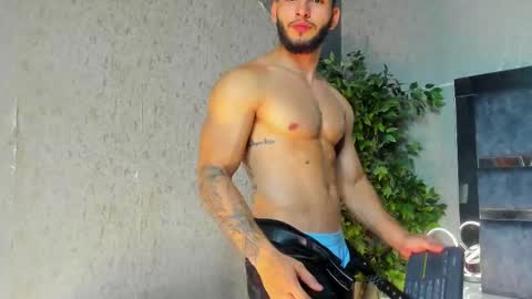 Snapshot of louis_connor chatting on 18, 11, 2025 Louis online show from 18, 11, 2025