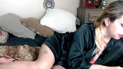 Lourdes Noir online show from 28, 2, 2026