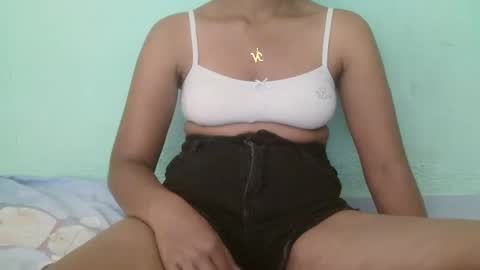 lovaelisa online show from 4, 3, 2025