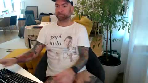 Snapshot of lovalova666 chatting on 30, 6, 2026 Guapito online show from 30, 6, 2026
