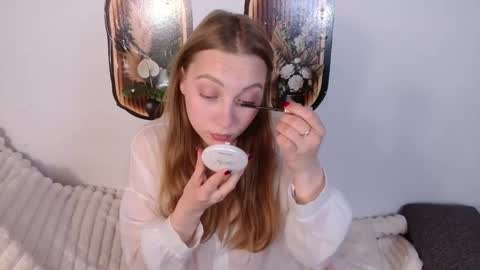 love bella  online show from 12, 5, 2026