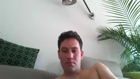 Snapshot of love_control chatting on 9, 5, 2026 love_control online show from 9, 5, 2026