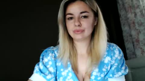 Snapshot of love_dom_meg chatting on 7, 6, 2026 Megane online show from 7, 6, 2026