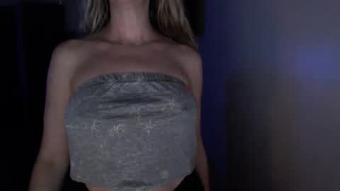 LoVe On  online show from 5, 2, 2026