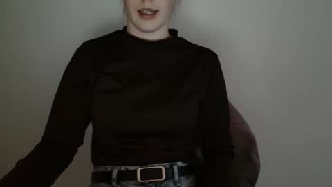 Vivian online show from 13, 4, 2026