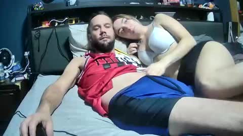 Snapshot of lovecoupleqc chatting on 10, 11, 2025 lovecoupleqc online show from 10, 11, 2025