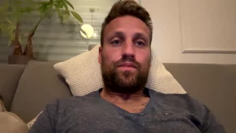 lovefuesse online show from 13, 9, 2025