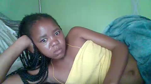 Snapshot of lovegal335 chatting on 15, 4, 2026 lovegal335 online show from 15, 4, 2026