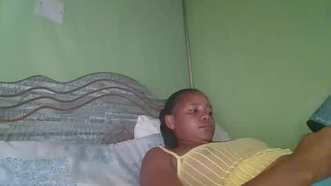 Snapshot of lovegal335 chatting on 8, 5, 2026 lovegal335 online show from 8, 5, 2026