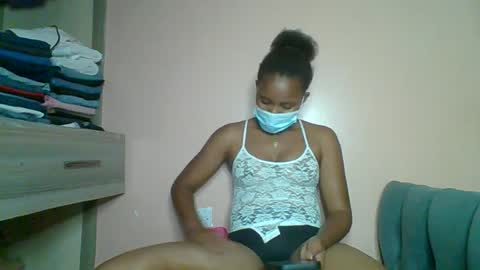 Snapshot of lovegal335 chatting on 27, 6, 2026 lovegal335 online show from 27, 6, 2026