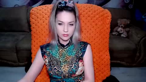 Snapshot of lovellymalina chatting on 26, 1, 2025 private open online show from 26, 1, 2025