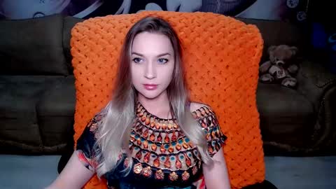 Snapshot of lovellymalina chatting on 29, 1, 2025 private open online show from 29, 1, 2025
