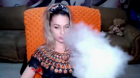 Snapshot of lovellymalina chatting on 7, 2, 2025 private open online show from 7, 2, 2025