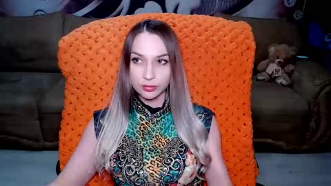 Snapshot of lovellymalina chatting on 12, 2, 2025 private open online show from 12, 2, 2025