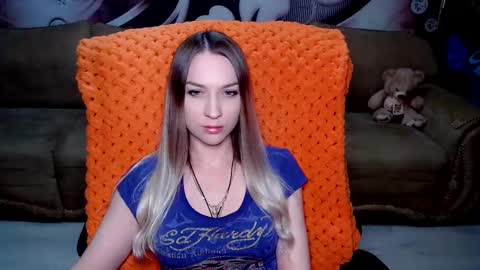 Snapshot of lovellymalina chatting on 8, 3, 2025 private open online show from 8, 3, 2025