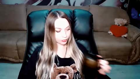 Snapshot of lovellymalina chatting on 2, 2, 2026 private open online show from 2, 2, 2026