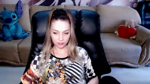 private open online show from 15, 7, 2026