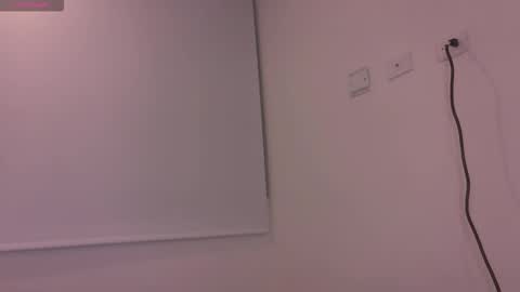 Allyson 3 online show from 27, 9, 2025