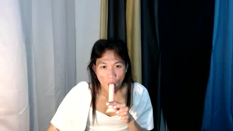 Snapshot of lovely_angel_intown chatting on 10, 12, 2024 your angel online show from 10, 12, 2024