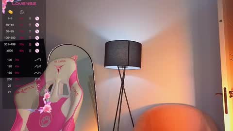 Jenny online show from 25, 11, 2025