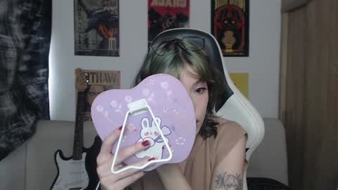 Cassie online show from 30, 1, 2025