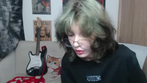 Cassie online show from 21, 2, 2025