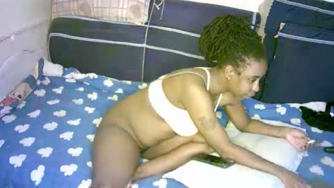 Snapshot of lovely_ebonies2 chatting on 25, 3, 2026 lovely_ebonies2 online show from 25, 3, 2026