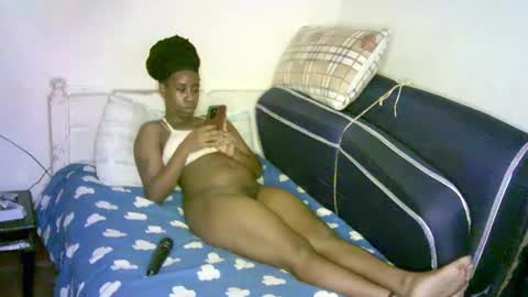 Snapshot of lovely_ebonies2 chatting on 28, 3, 2026 lovely_ebonies2 online show from 28, 3, 2026