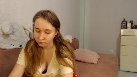Lovely Hayley online show from 25, 12, 2024
