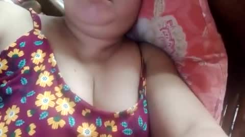 lovely_orchid online show from 4, 1, 2025