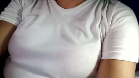 lovely_orchid online show from 7, 1, 2025