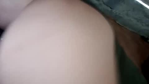 lovely_orchid online show from 4, 2, 2025