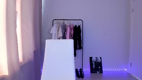 Lolly online show from 10, 6, 2026
