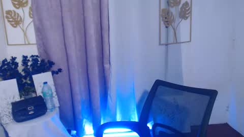 sandy online show from 30, 3, 2026