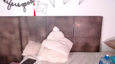 Snapshot of lovely_secret chatting on 3, 1, 2025 Hi guys online show from 3, 1, 2025