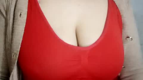 Snapshot of lovely_sweet_girl chatting on 12, 2, 2025 katrina follow me guys online show from 12, 2, 2025