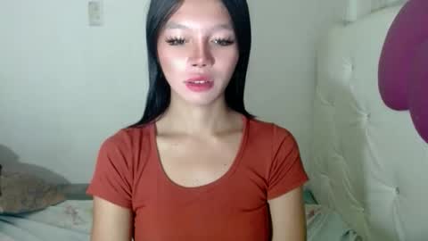 Snapshot of lovely_thea_xoxo chatting on 19, 12, 2025 Thea online show from 19, 12, 2025