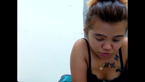 Snapshot of lovelyasian_babe chatting on 12, 4, 2026 lovelyasian_babe online show from 12, 4, 2026