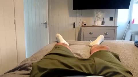 Snapshot of lovelybigdick1812 chatting on 27, 10, 2025 lovelybigdick1812 online show from 27, 10, 2025