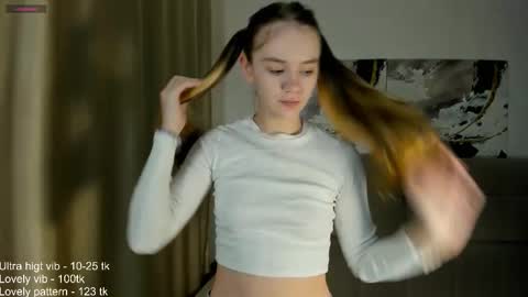 lovelygracee online show from 14, 9, 2025