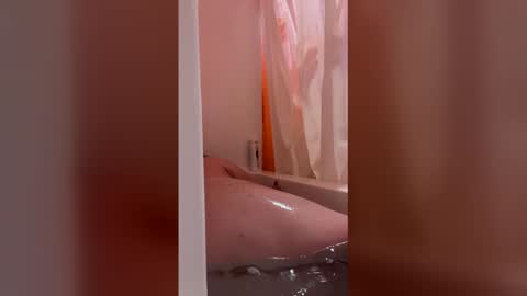 Snapshot of lovelyladyflaccid chatting on 10, 4, 2026 lovelyladyflaccid online show from 10, 4, 2026