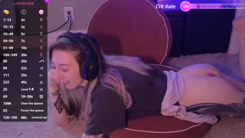 Snapshot of lovelylittlelucyy chatting on 8, 12, 2024 lovelylittlelucyy online show from 8, 12, 2024