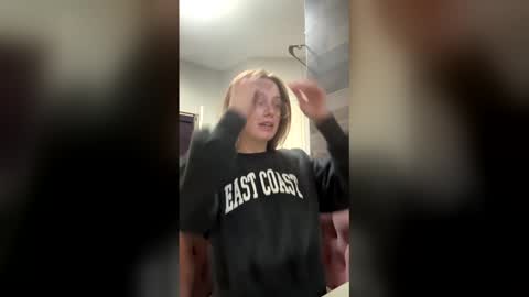 lovelylove127 online show from 14, 3, 2026