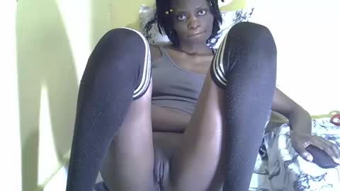 Snapshot of lovelymee2 chatting on 30, 9, 2025 lovelymee2 online show from 30, 9, 2025