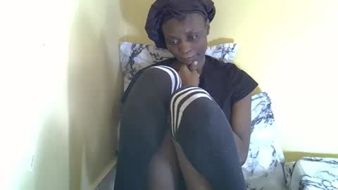 Snapshot of lovelymee2 chatting on 23, 10, 2025 lovelymee2 online show from 23, 10, 2025