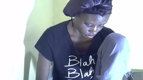 Snapshot of lovelymee2 chatting on 30, 10, 2025 lovelymee2 online show from 30, 10, 2025