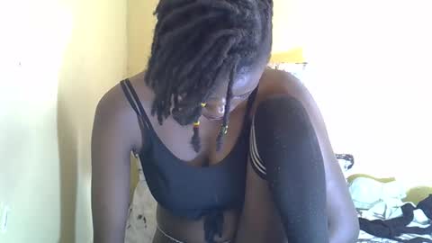 Snapshot of lovelymee2 chatting on 25, 11, 2025 lovelymee2 online show from 25, 11, 2025