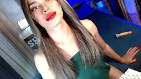 lovelymiss_shyna11 online show from 14, 1, 2026